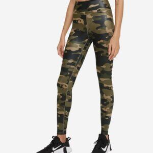 Nike One Women's Mid-Rise Camo Leggings Size Large - Used